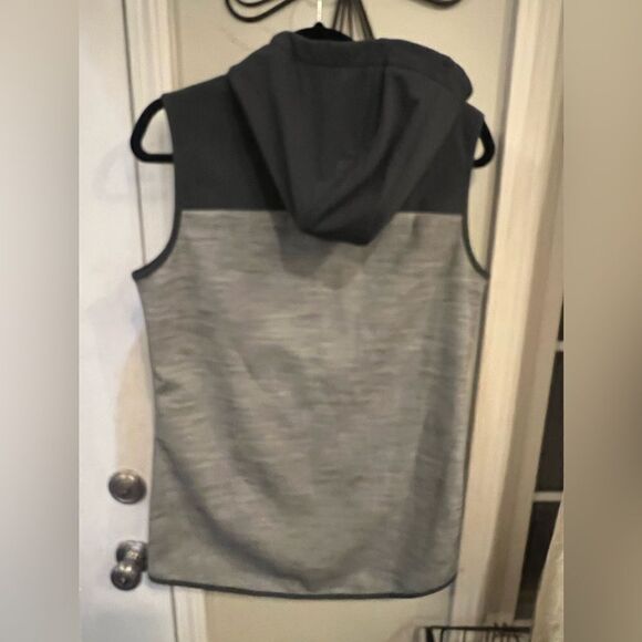 Under Armour Navy Vest Gray ColdGear Hooded Fleece Vest - Picture 7 of 8